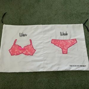 Victoria’s Secret Garment Bag